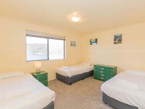 Aranda 3 / 25 Townsend Street - Dalby Accommodation 2