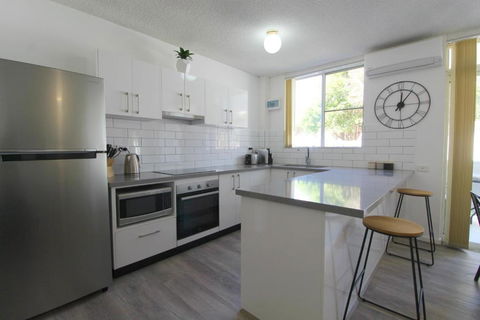 Main Break 1 1 Main Street - Dalby Accommodation 5