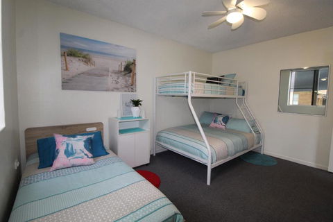 Main Break 1 1 Main Street - Dalby Accommodation 3