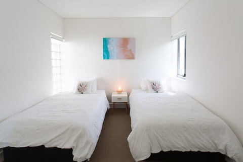 Cotton Beach Roof Top 113 With Ocean Views - Dalby Accommodation 5