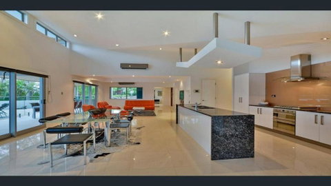 Jasmine House On Hamilton Island - Dalby Accommodation 5