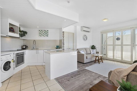Resort On The Beach 1219 / 20 - Dalby Accommodation 3