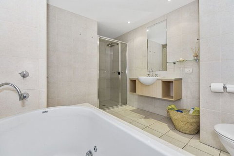 Resort On The Beach 1219 / 20 - Dalby Accommodation 2