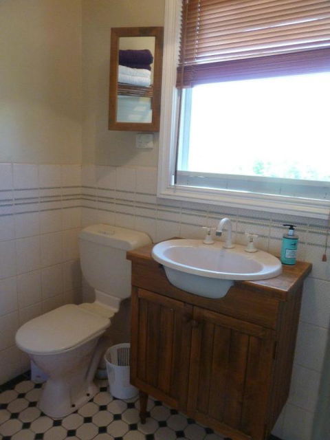 Lilys By The Lake Raymond Island Accommodation - Dalby Accommodation 6