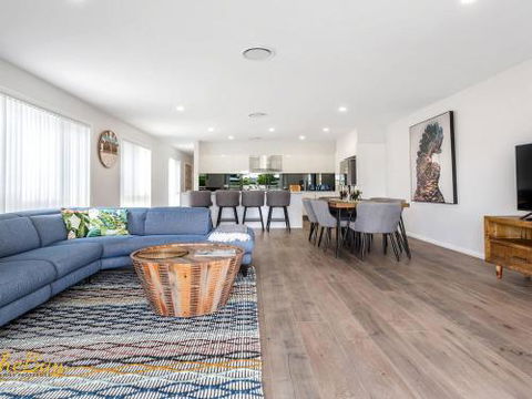 Pacific Paradise No.28 Anna Bay - Dalby Accommodation 3