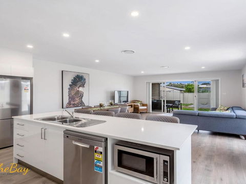 Pacific Paradise No.28 Anna Bay - Dalby Accommodation 5