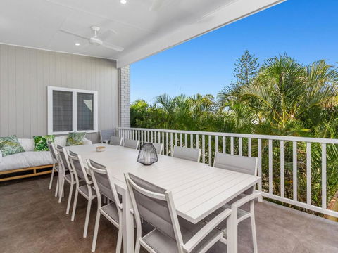 KINGY BEACH HOUSE At 162 - Dalby Accommodation 2