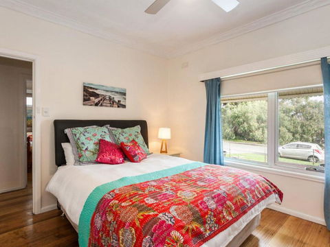 OCEAN SOUNDS Anglesea - Dalby Accommodation 5