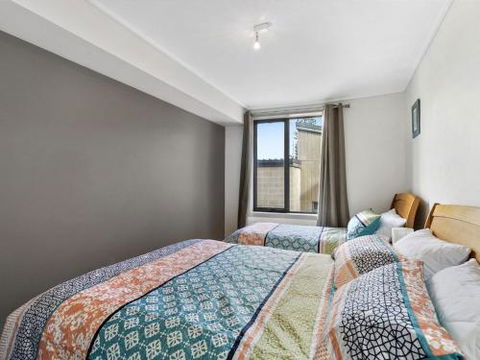 APARTMENT 29 PACIFIC APARTMENTS Grand Escape With Ocean Views - Dalby Accommodation 5