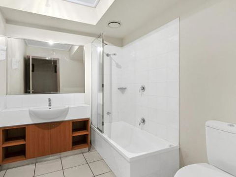 APARTMENT 29 PACIFIC APARTMENTS Grand Escape With Ocean Views - Dalby Accommodation 3