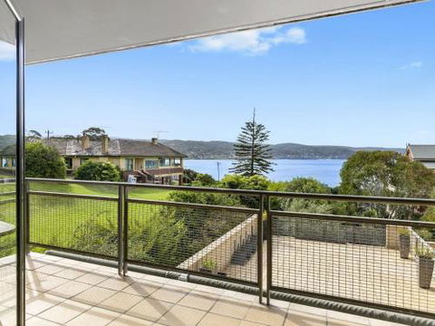 APARTMENT 29 PACIFIC APARTMENTS Grand Escape With Ocean Views - Dalby Accommodation 4