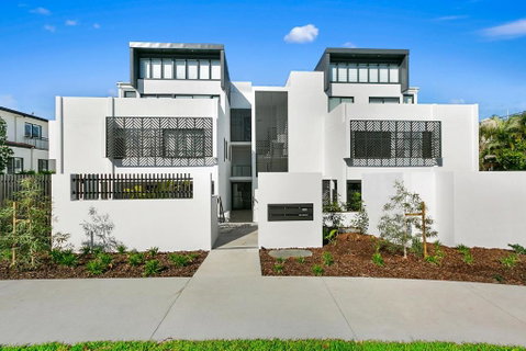 Indulge At Indigo Sunshine Beach - Dalby Accommodation 1