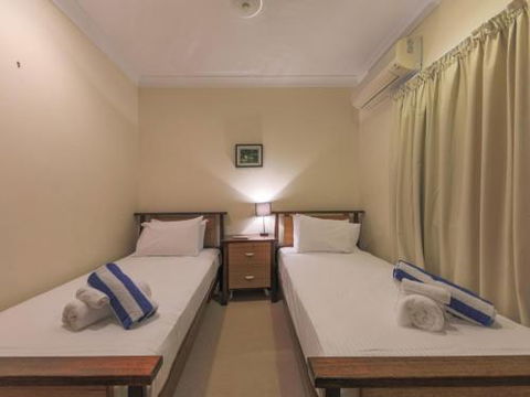 TROPSVILLA At PALM COVE - Dalby Accommodation 5