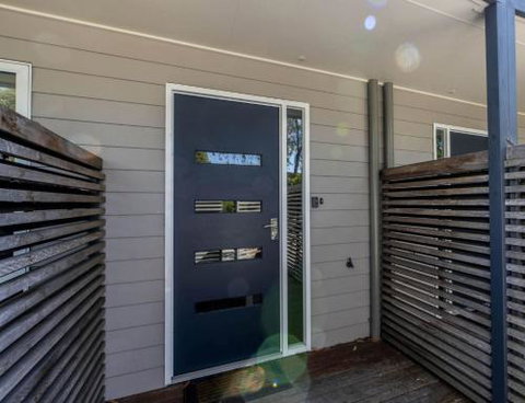 COASTAL SOUL VILLA At BROADBEACH - Dalby Accommodation 0