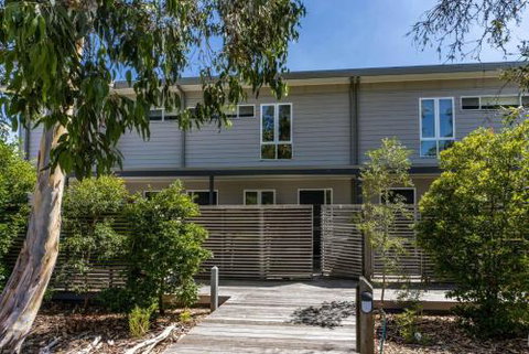 COASTAL SOUL VILLA At BROADBEACH - Dalby Accommodation 1