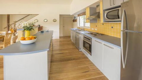 Atlantis On Lake Conjola Sandra St. 1 Lake Conjola - Dalby Accommodation 2