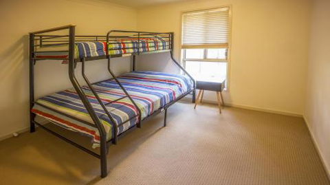 Atlantis On Lake Conjola Sandra St. 1 Lake Conjola - Dalby Accommodation 4