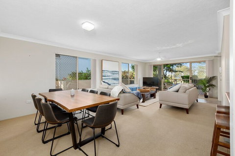 Beachfront On Marine - Dalby Accommodation 4