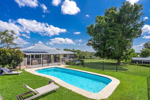 Your Luxury Escape Bhadra Farmhouse - Dalby Accommodation 2