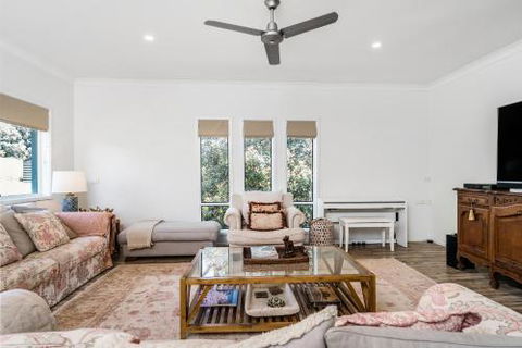 Your Luxury Escape Bhadra Farmhouse - Dalby Accommodation 4