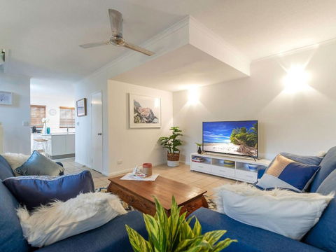 Allawah Palms Villa - Dalby Accommodation 5