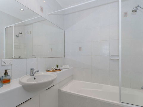 Allawah Palms Villa - Dalby Accommodation 2