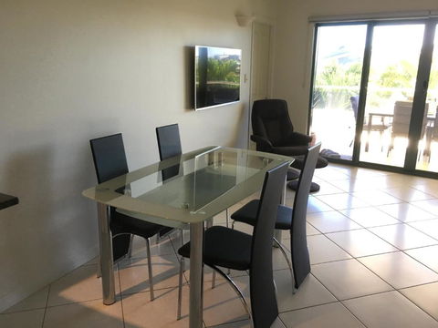 No1 The Strand - Dalby Accommodation 5