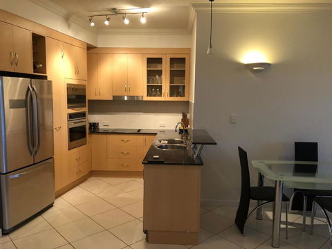 No1 The Strand - Dalby Accommodation 4