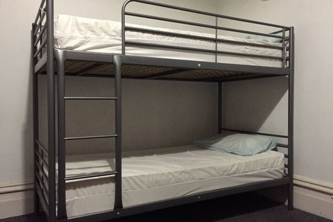 Hay Street Travellers Inn Hostel - Dalby Accommodation 6