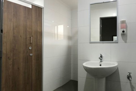 Hay Street Travellers Inn Hostel - Dalby Accommodation 5