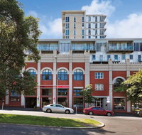 Tribeca Serviced Apartments Melbourne - Dalby Accommodation