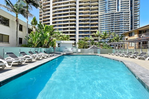 Surfers Century Oceanside Apartments - Dalby Accommodation 2