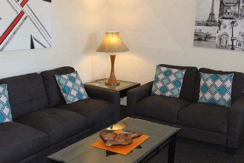 Australian Home Away At Doncaster Elgar - Dalby Accommodation 5