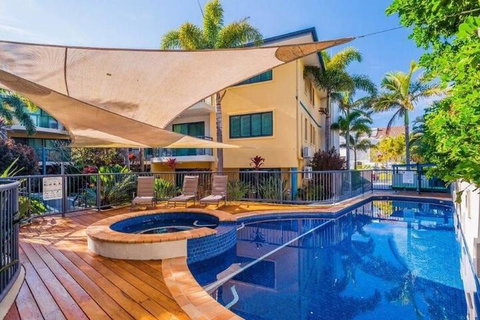 The Cove Yamba - Dalby Accommodation 4
