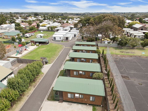 Portland Holiday Village - Dalby Accommodation 5
