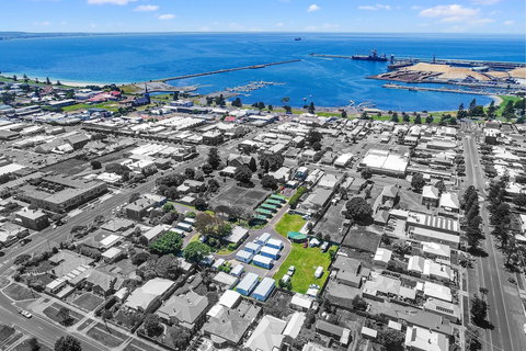 Portland Holiday Village - Dalby Accommodation 1