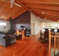 Pelican Sands Bed  Breakfast - Dalby Accommodation