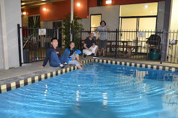 Globe Backpackers & City Oasis Resort - Dalby Accommodation 3