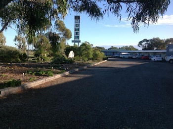 Murray Bridge Motor Inn - Dalby Accommodation 2