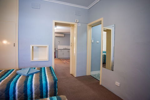 Murray Bridge Motor Inn - Dalby Accommodation 4