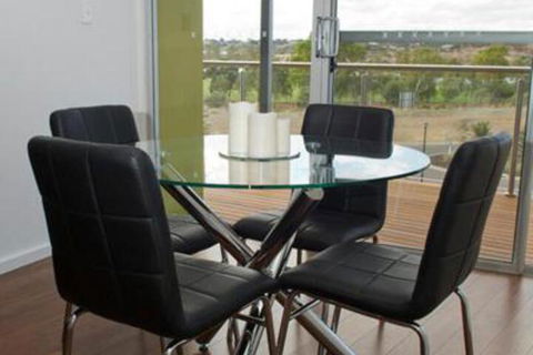 Narooma Waters Retreat - Dalby Accommodation 4