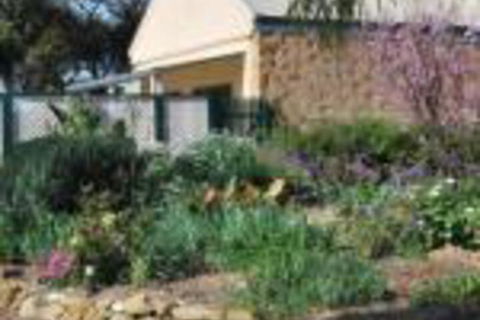 Brayfield Cottage - Dalby Accommodation 0