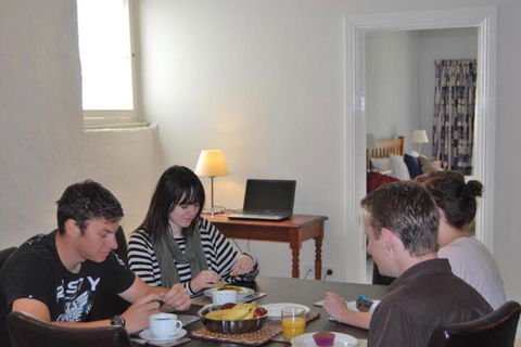 Brayfield Cottage - Dalby Accommodation 7
