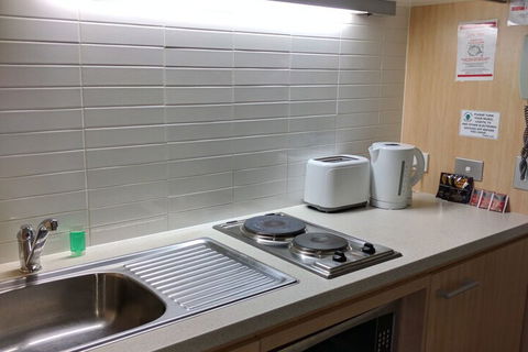 RMIT Village House - Dalby Accommodation 2