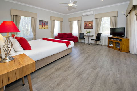 Vintages Accommodation - Dalby Accommodation 6