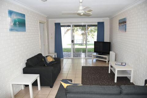 Kalbarri Seafront Villas - Dalby Accommodation 3
