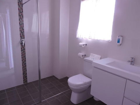 Acacia Snowy Motel - Dalby Accommodation 4