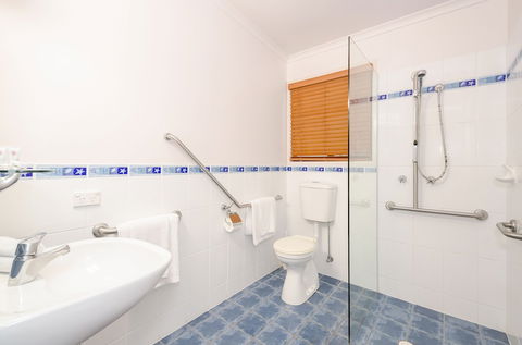 Central Studio Accommodation - Dalby Accommodation 6