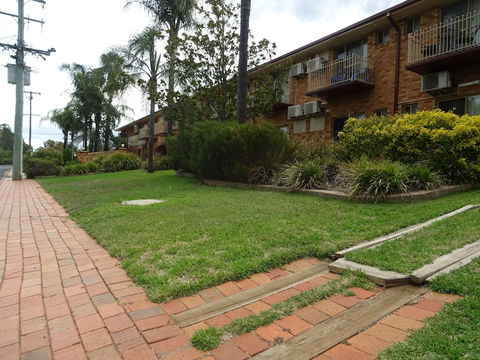 Tallarook Motor Inn - Dalby Accommodation 6