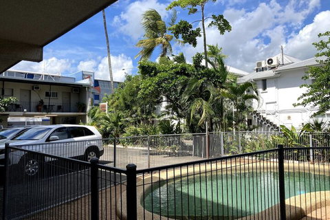 Cairns City Motel - Dalby Accommodation 3